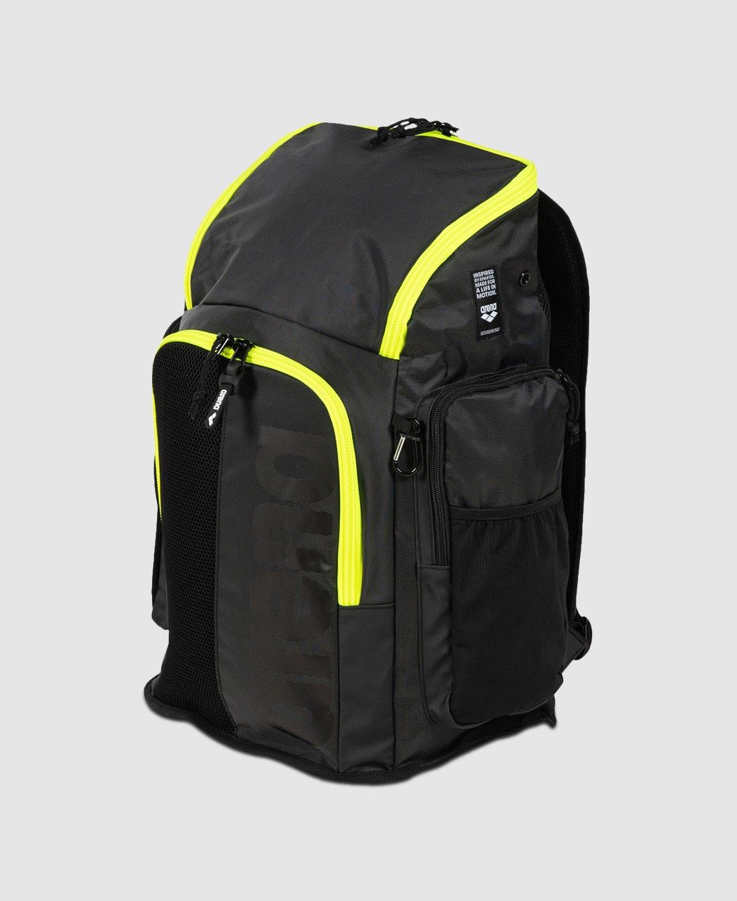 Mochila Spiky III Backpack 45L arena Preto e Amarelo Neon